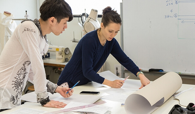 Merchandising : Duties and Responsibilities of Sampling Department in Garment Industry